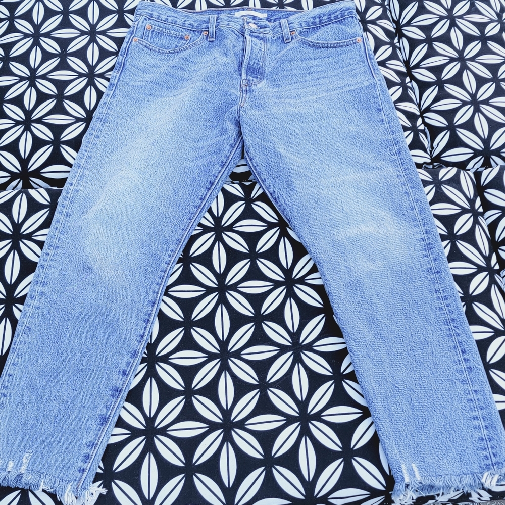 New Levi's Wedgie Jeans
